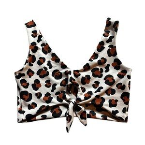 Imagine Perry, animal print top, medium